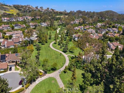 31  Hillgrass  , Irvine, CA