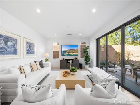 121 Toretta , Irvine, CA