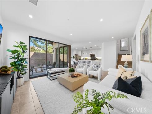 121 Toretta , Irvine, CA