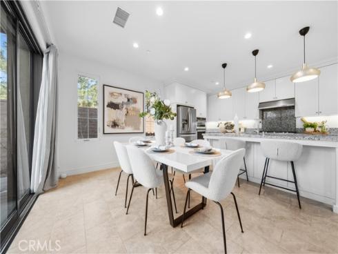 121 Toretta , Irvine, CA