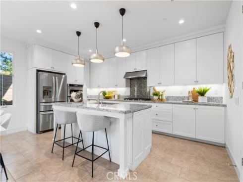121 Toretta , Irvine, CA