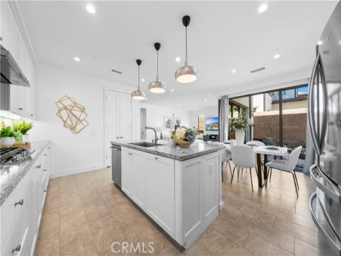 121 Toretta , Irvine, CA