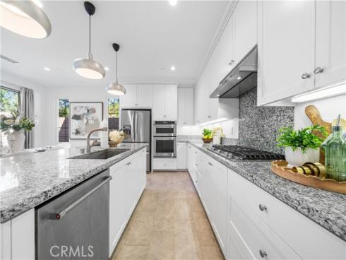 121 Toretta , Irvine, CA