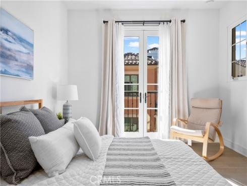 121 Toretta , Irvine, CA