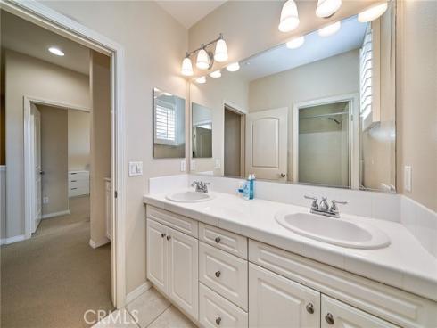 132 Long Grass , Irvine, CA