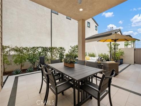 297 Sawbuck , Irvine, CA