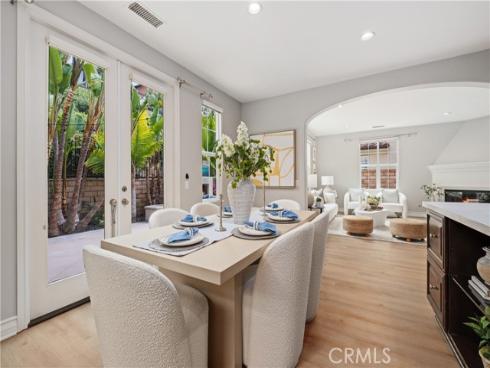 114  Treehouse  , Irvine, CA