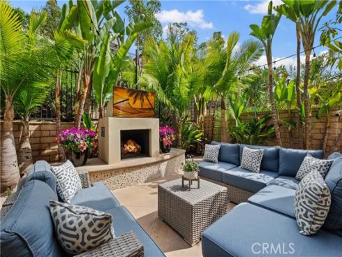 114  Treehouse  , Irvine, CA