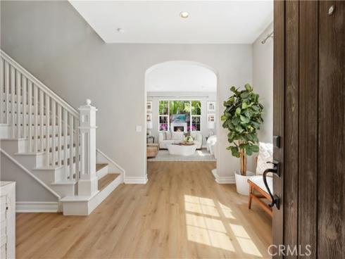 114  Treehouse  , Irvine, CA