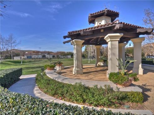 114  Treehouse  , Irvine, CA