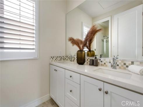 118 Tritone , Irvine, CA