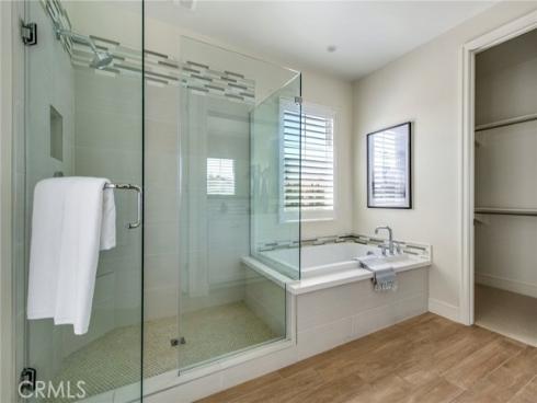 118 Tritone , Irvine, CA