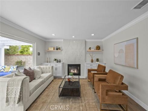 8 Saratoga , Irvine, CA