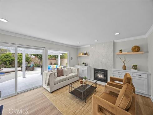 8 Saratoga , Irvine, CA