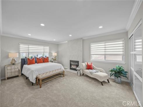 8 Saratoga , Irvine, CA