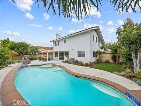 8 Saratoga , Irvine, CA