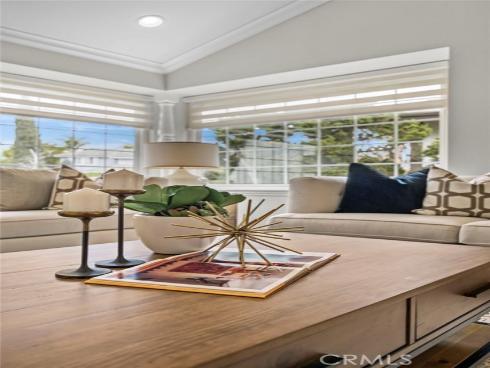 8 Saratoga , Irvine, CA