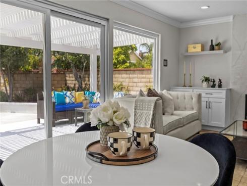 8 Saratoga , Irvine, CA