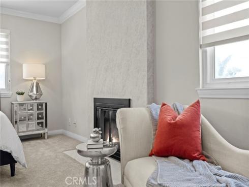 8 Saratoga , Irvine, CA