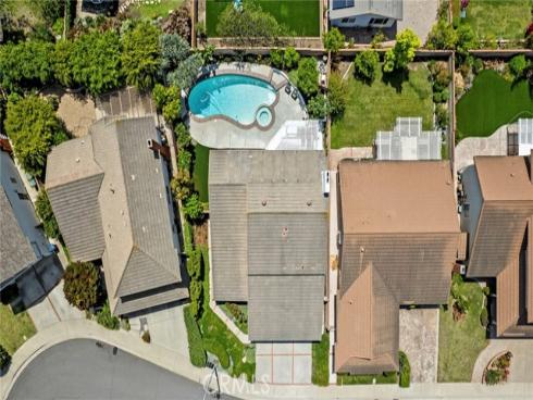 8 Saratoga , Irvine, CA