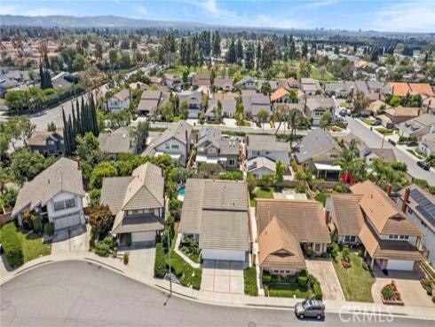 8 Saratoga , Irvine, CA