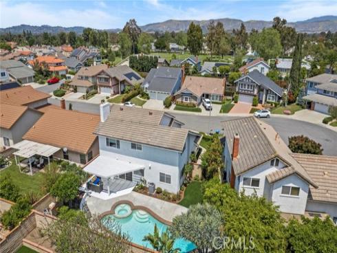 8 Saratoga , Irvine, CA