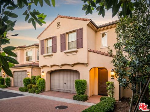 66 Rembrandt , Irvine, CA