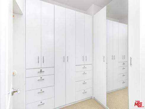 66 Rembrandt , Irvine, CA