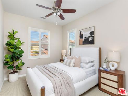 66 Rembrandt , Irvine, CA