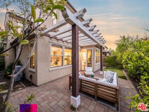 66 Rembrandt , Irvine, CA