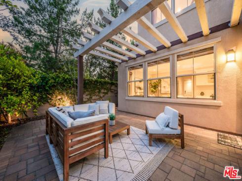 66 Rembrandt , Irvine, CA