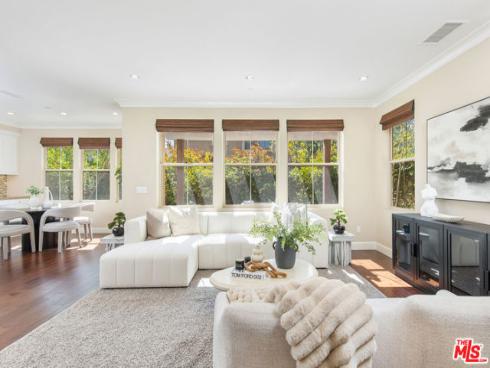 66 Rembrandt , Irvine, CA