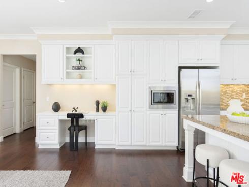 66 Rembrandt , Irvine, CA