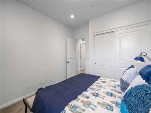 125 Annuals , Irvine, CA