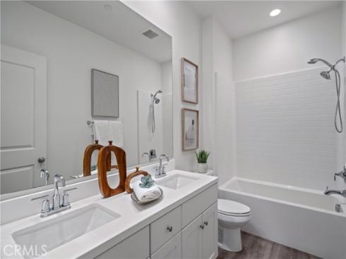 125 Annuals , Irvine, CA