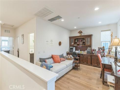 134 Halo , Irvine, CA