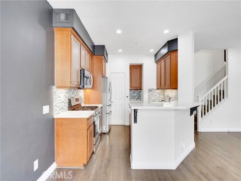 86 Topaz , Irvine, CA