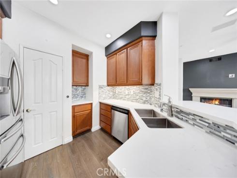 86 Topaz , Irvine, CA