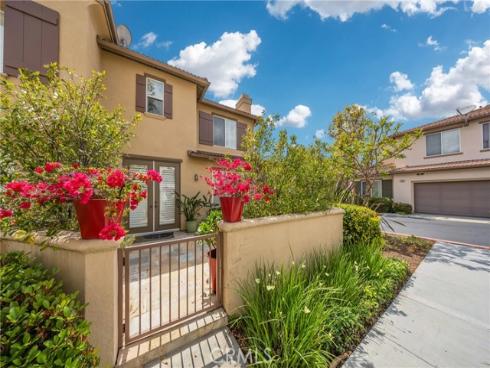 86 Topaz , Irvine, CA
