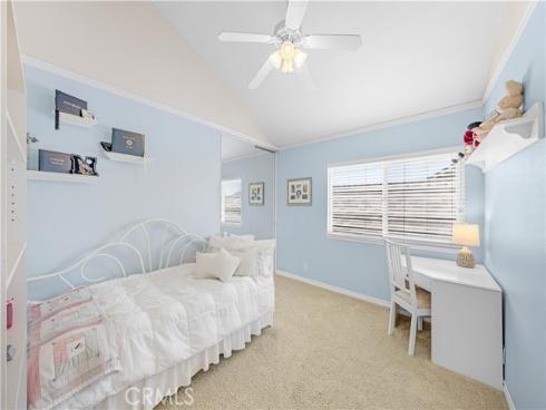 19 Christamon , Irvine, CA