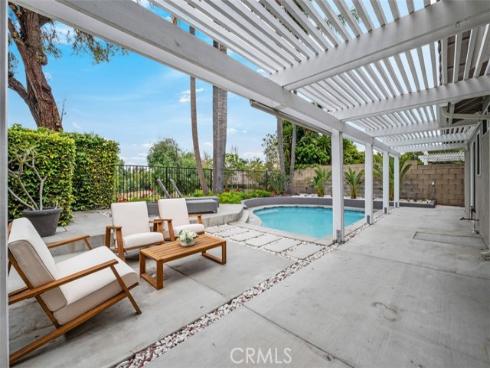 8 Recodo , Irvine, CA