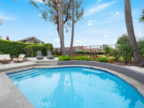 8 Recodo , Irvine, CA