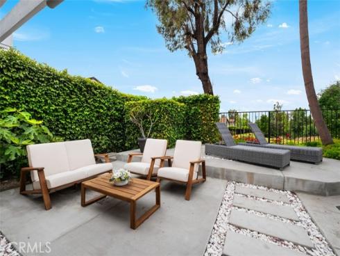 8 Recodo , Irvine, CA