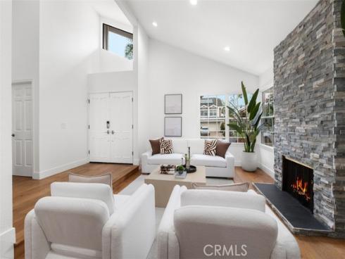 8 Recodo , Irvine, CA