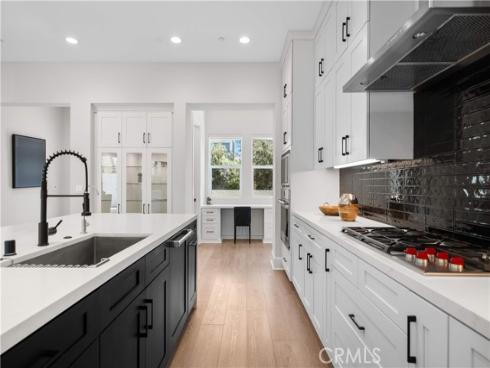 271 Merit , Irvine, CA