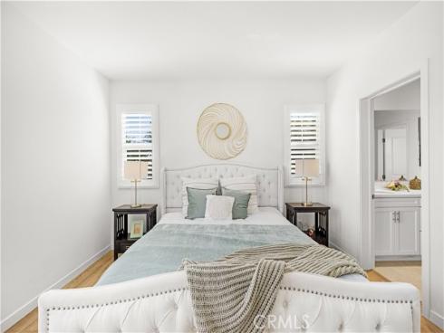 65 Tallowood , Irvine, CA