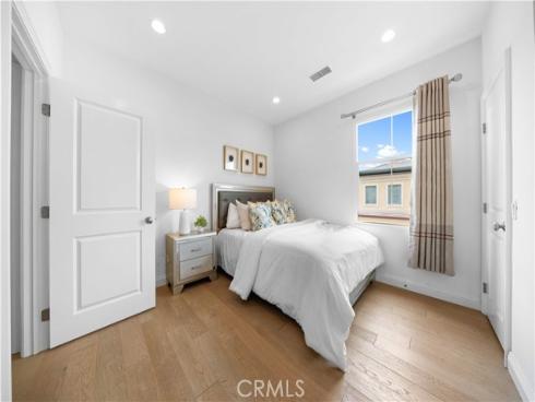 163 Rodeo , Irvine, CA