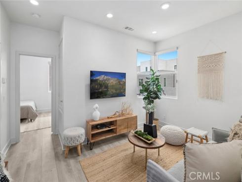 145 Novel , Irvine, CA