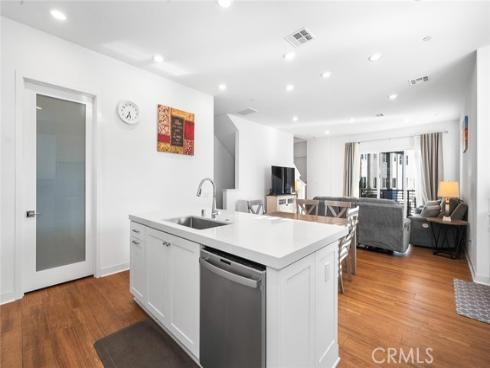 259 Lynx , Irvine, CA