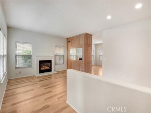 5 Chinaberry , Irvine, CA